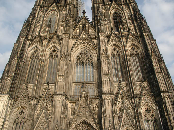 Cologne: Cologne Cathedral (Axel Schwenke / Flickr).